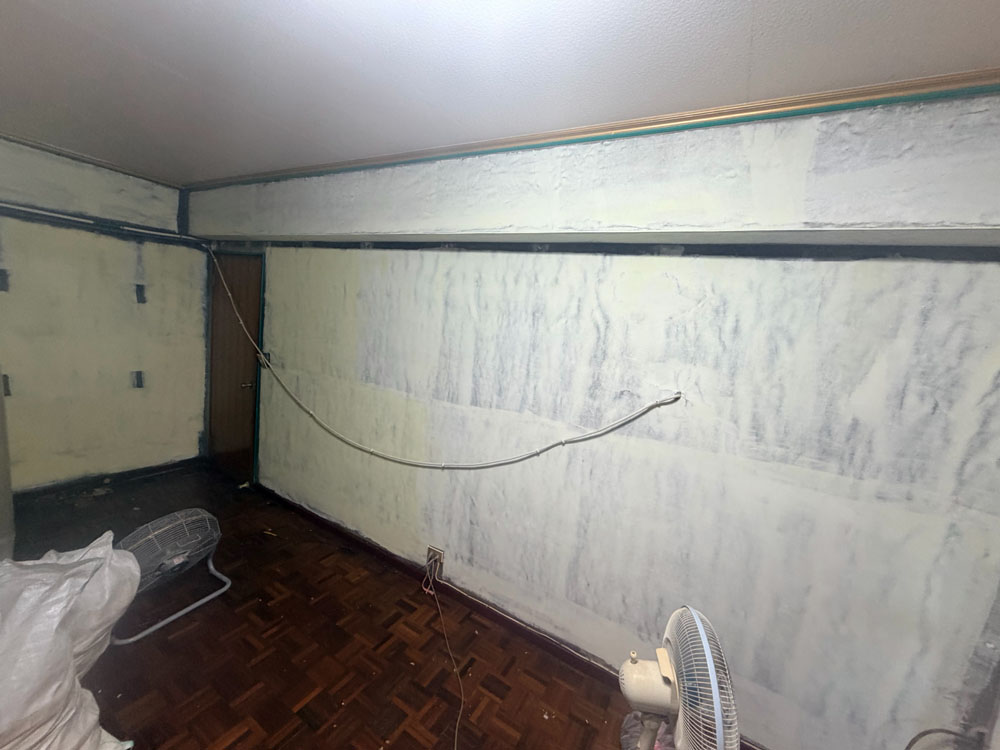 永和老屋壁紙去除及牆面翻新－壁紙去除後的牆面整理