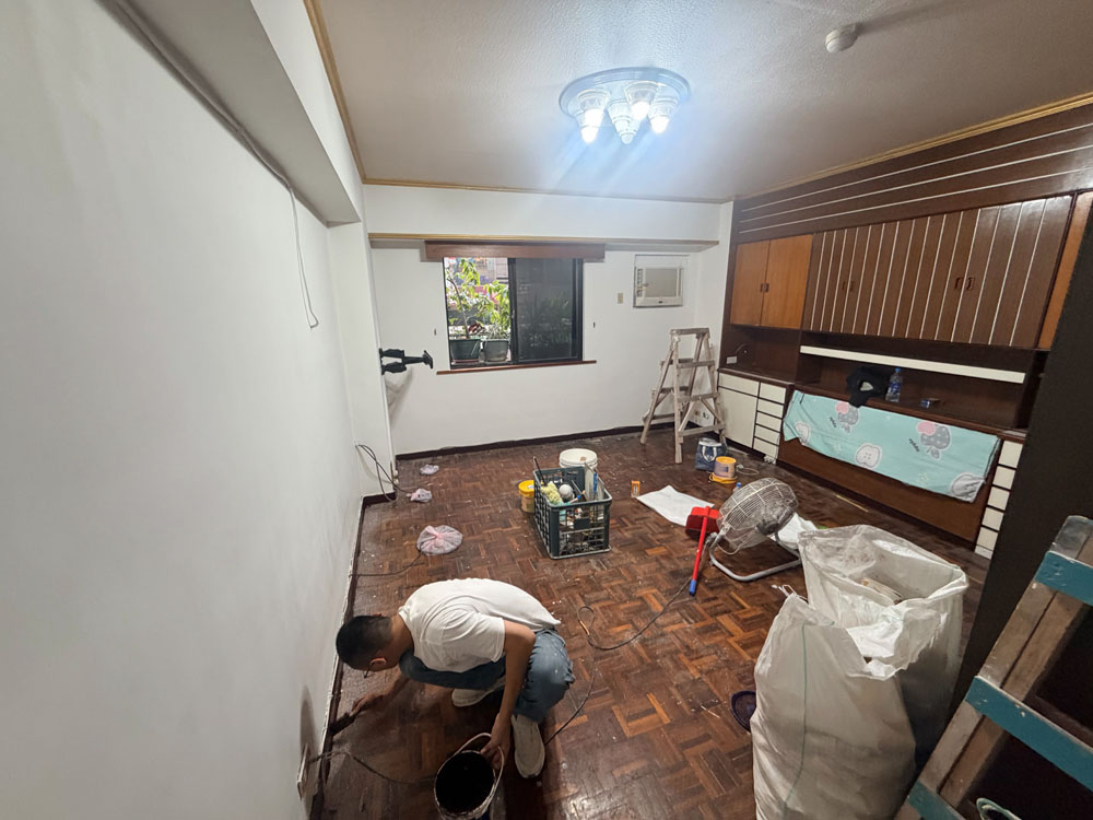永和老屋壁紙去除及牆面翻新